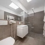 Benedikt Apartamento *