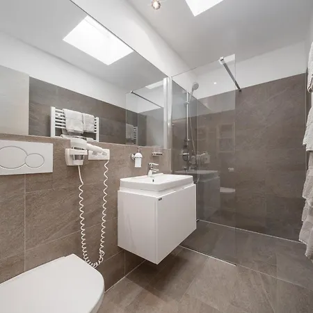 Benedikt Appartement *